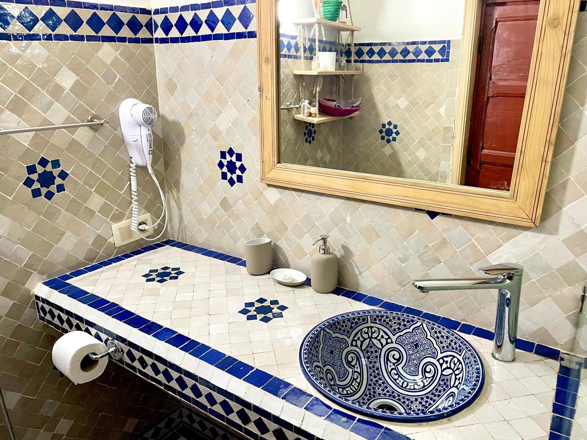 Riad Noor Medina Fez Bagian luar foto