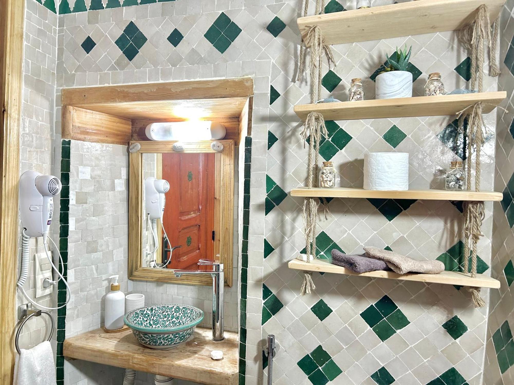 Riad Noor Medina Fez Bagian luar foto